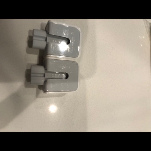 Macbook Duckhead 2-Prong Wall Adapter Plug - Picture 4 of 5